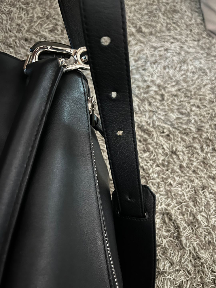 로에베 퍼즐백 미디움 이미지