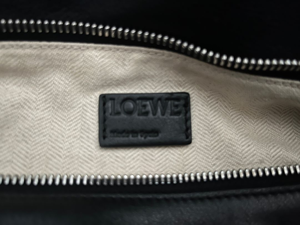 로에베 퍼즐백 미디움 이미지