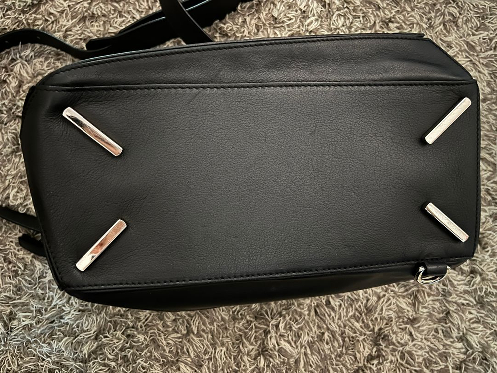 로에베 퍼즐백 미디움 이미지