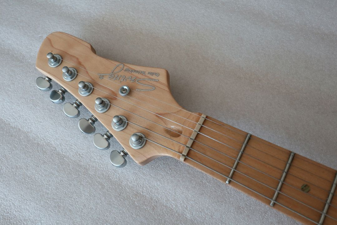 국산 스윙 일렉기타 이미지