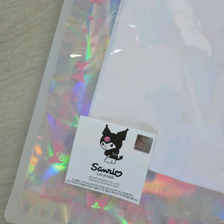 아이앱 스튜디오 쿠로미 롱슬리브 화이트 L 이미지