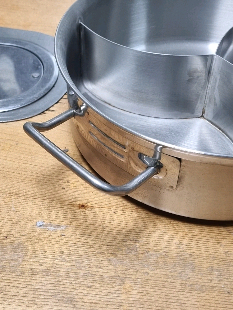 샤브샤브 훠궈 3칸 스테인레스 냄비. 인덕션냄비 이미지