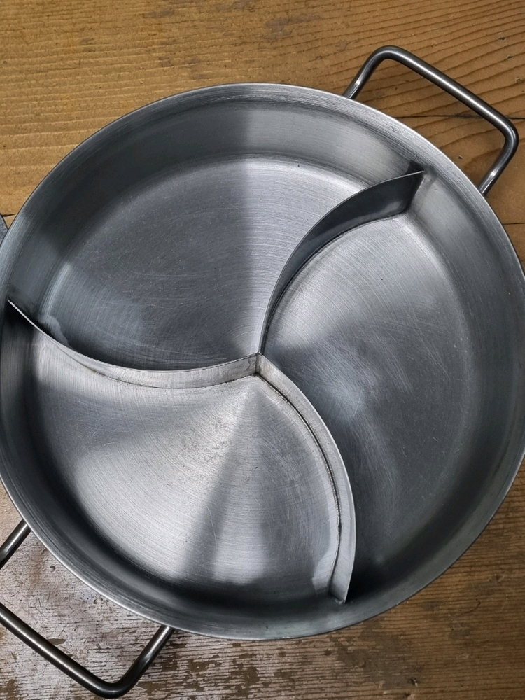 샤브샤브 훠궈 3칸 스테인레스 냄비. 인덕션냄비 이미지