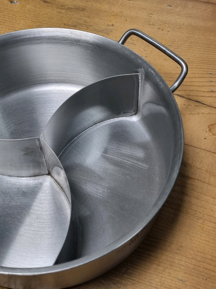 샤브샤브 훠궈 3칸 스테인레스 냄비. 인덕션냄비 이미지