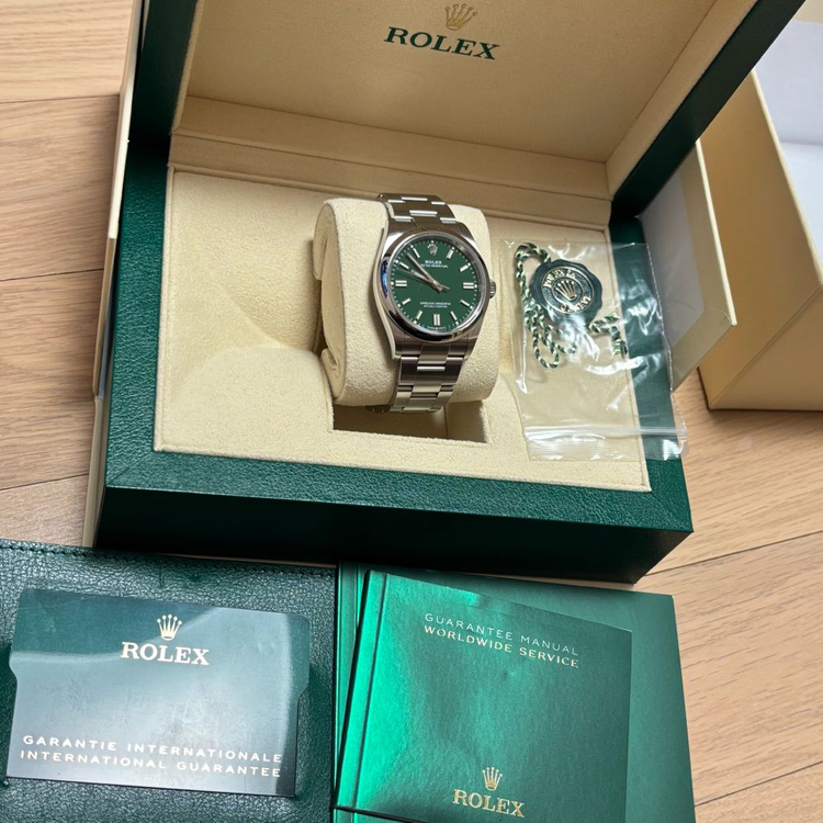 롤렉스 오이스터 퍼페추얼 그린 op36 126000 이미지