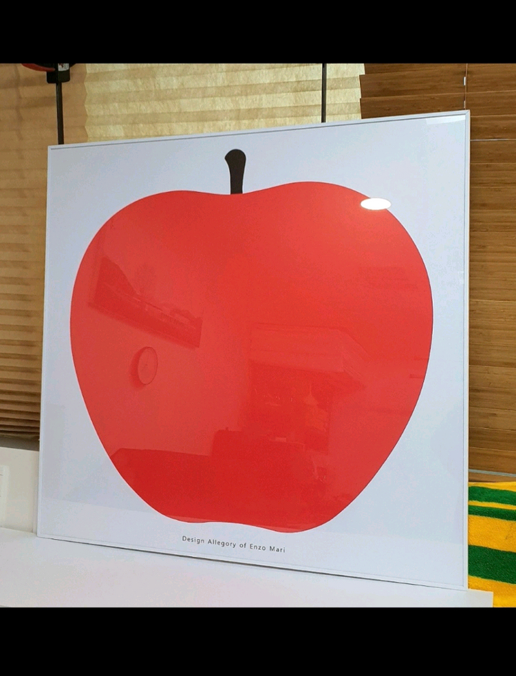 엔조마리 사과액자 90x90cm 이미지
