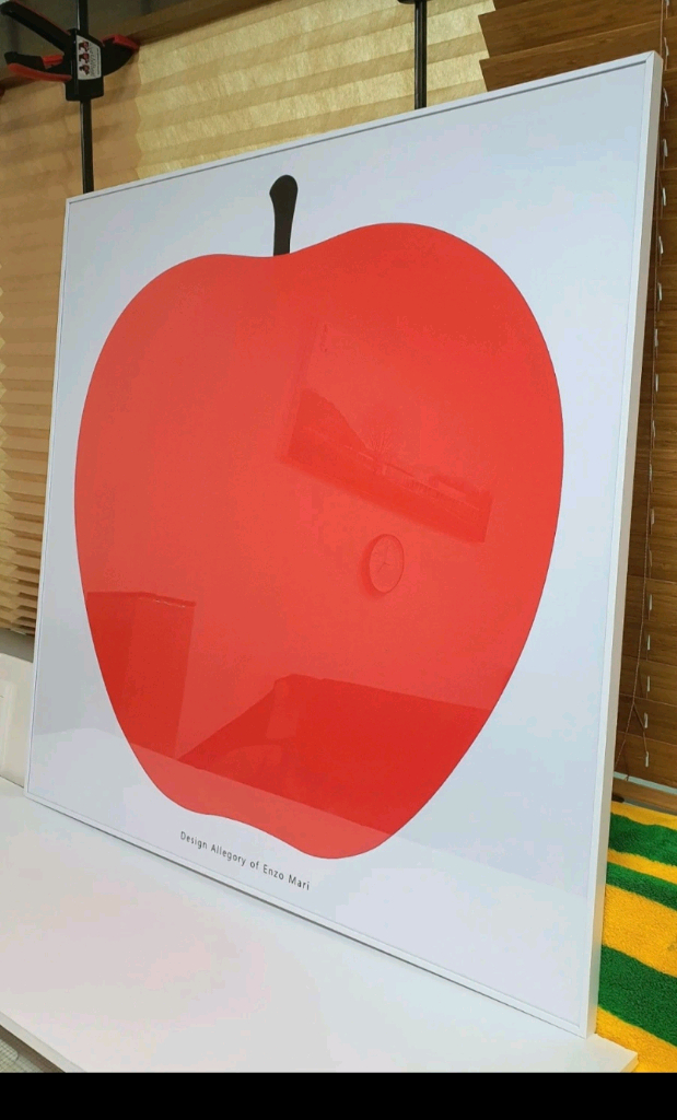 엔조마리 사과액자 90x90cm 이미지