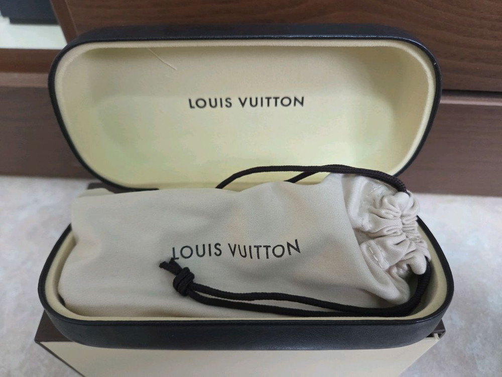 르이비통 여성 선글라스 이미지