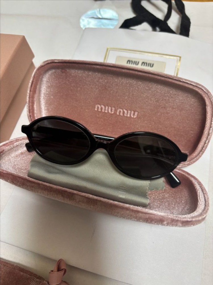미우미우 리가드 선글라스(블랙) 판매 이미지