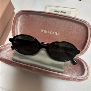 미우미우 리가드 선글라스(블랙) 판매 이미지