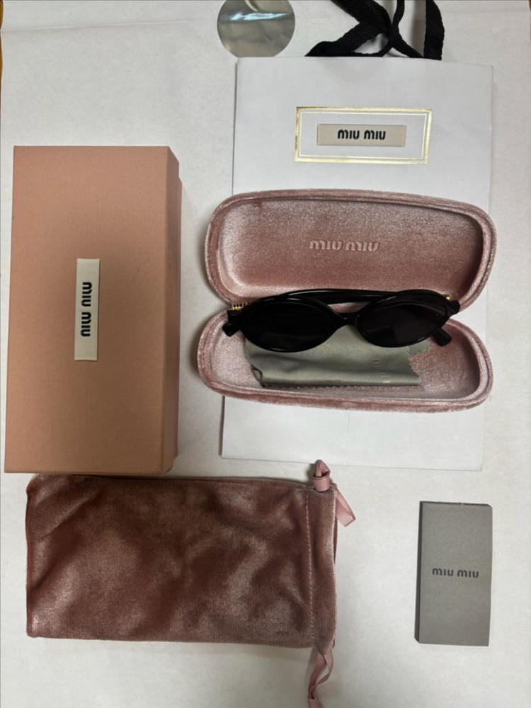 미우미우 리가드 선글라스(블랙) 판매 이미지