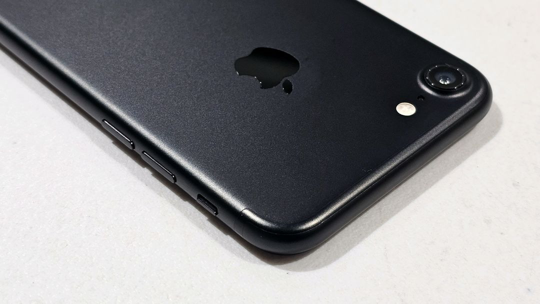 아이폰7 128GB 무음카메라 배터리신품 블랙 S급 이미지