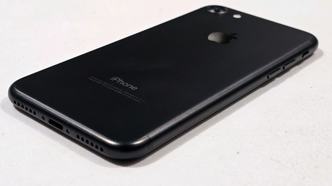 아이폰7 128GB 무음카메라 배터리신품 블랙 S급 이미지