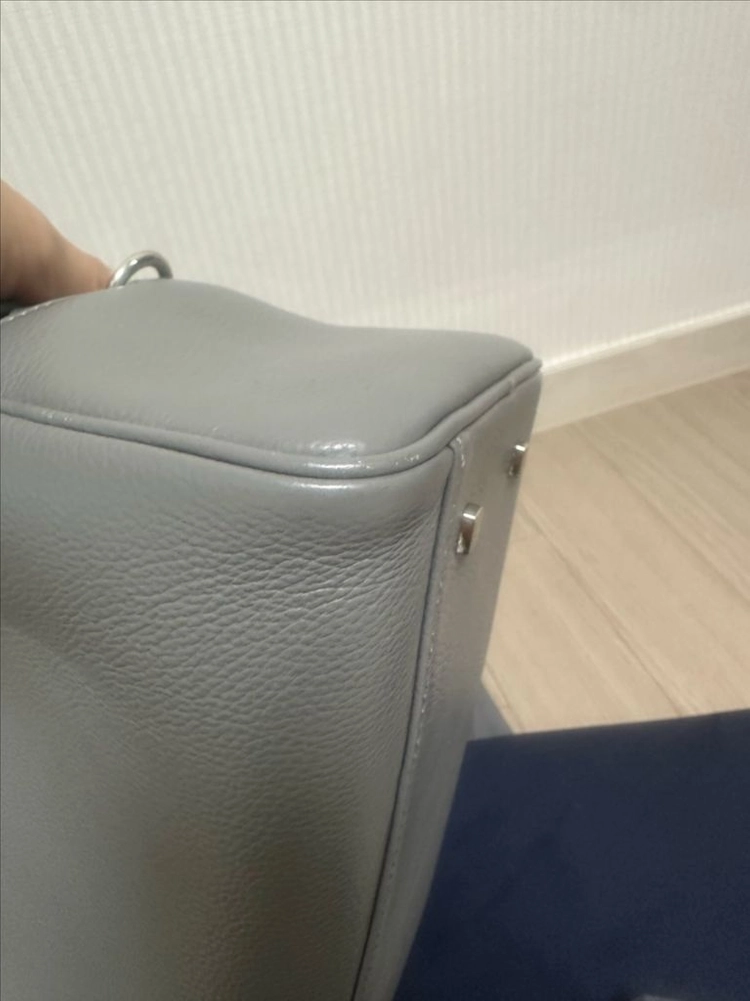 레옹 와이드백 M 이미지