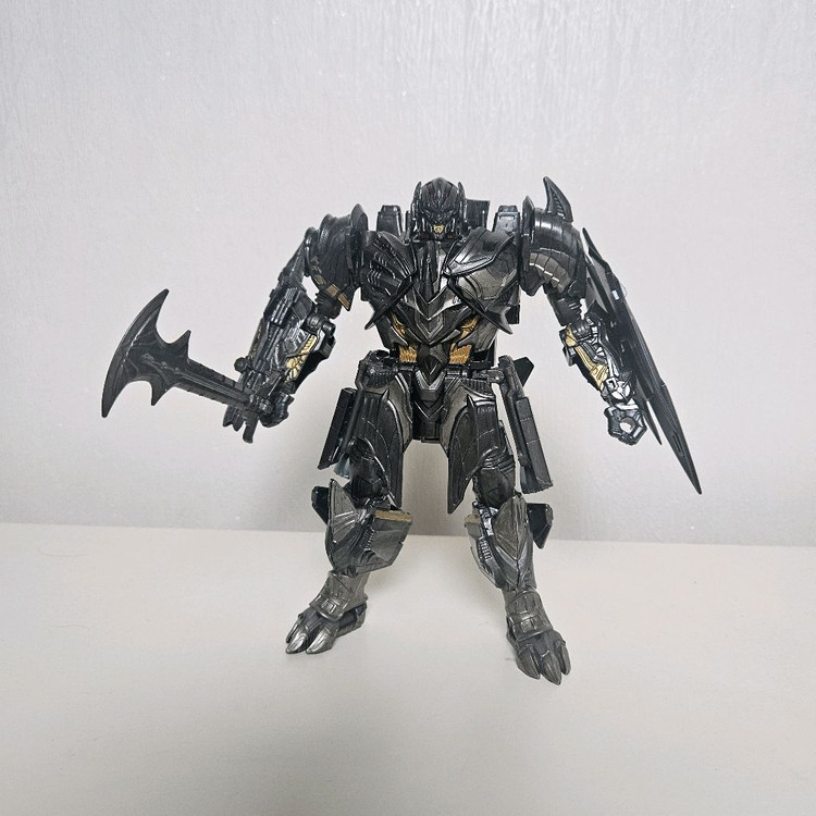 트랜스포머 tlk 메가트론 도색작 판매합니다. 이미지