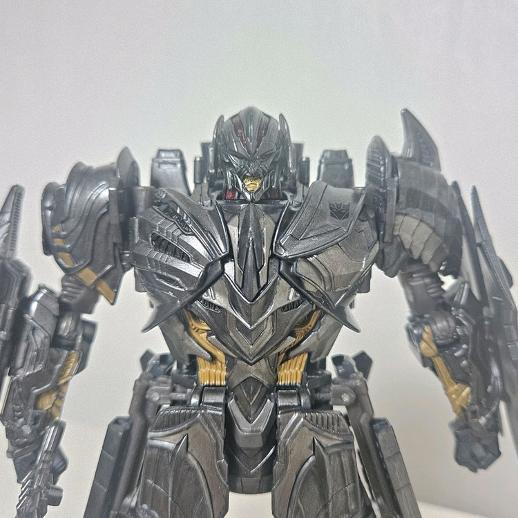 트랜스포머 tlk 메가트론 도색작 판매합니다. 이미지