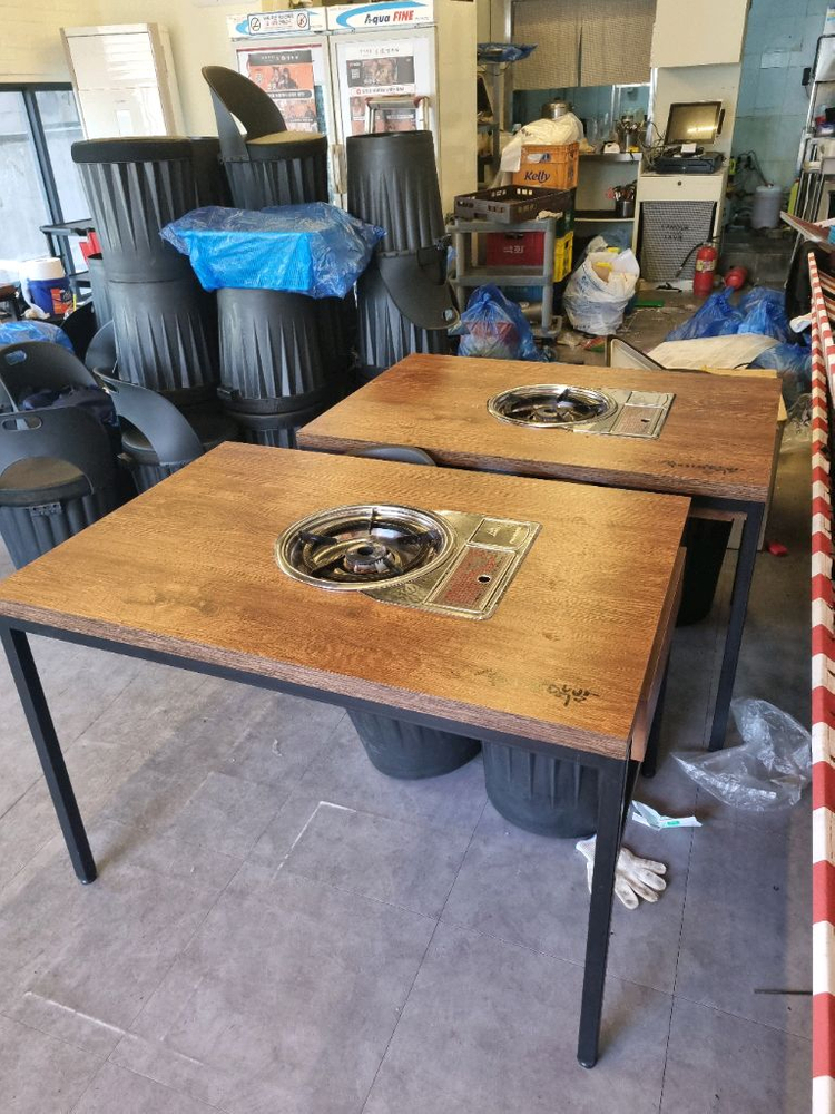 부르스타 4인 2인 테이블 의자세트 이미지