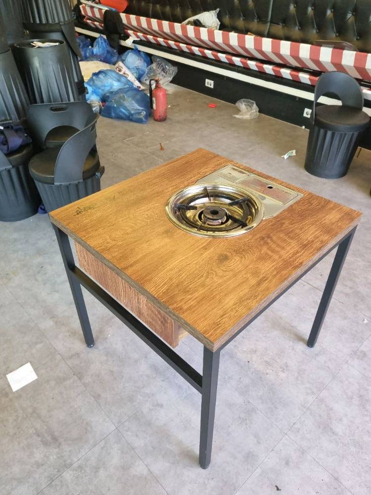 부르스타 4인 2인 테이블 의자세트 이미지