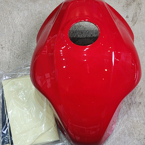 혼다 CBR 500R 연료 탱크 커버 (2019-2023) 새상품 이미지