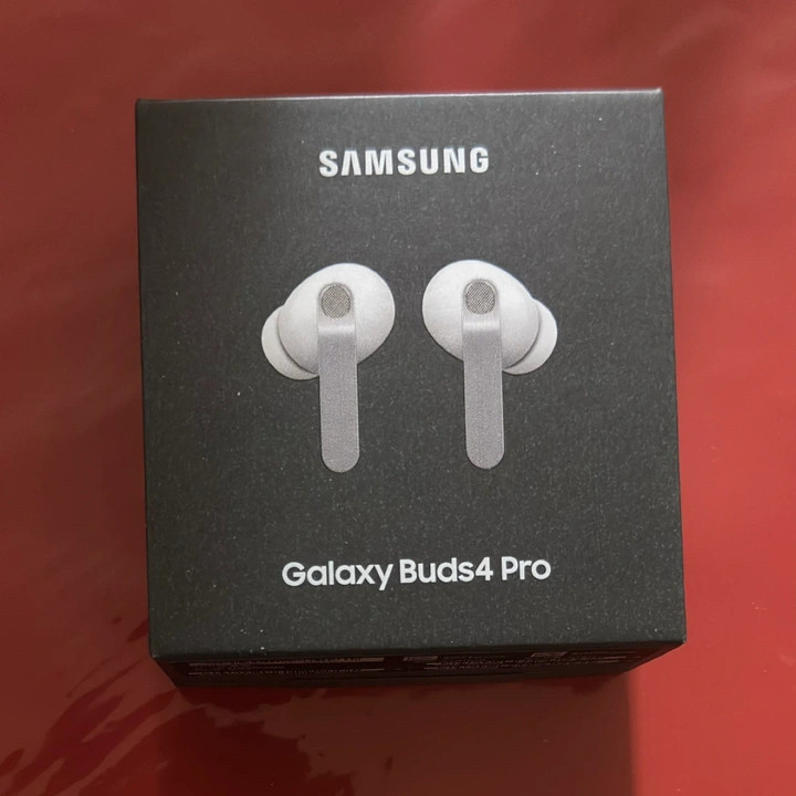 버즈4프로 미개봉 새상품 팝니다 이미지