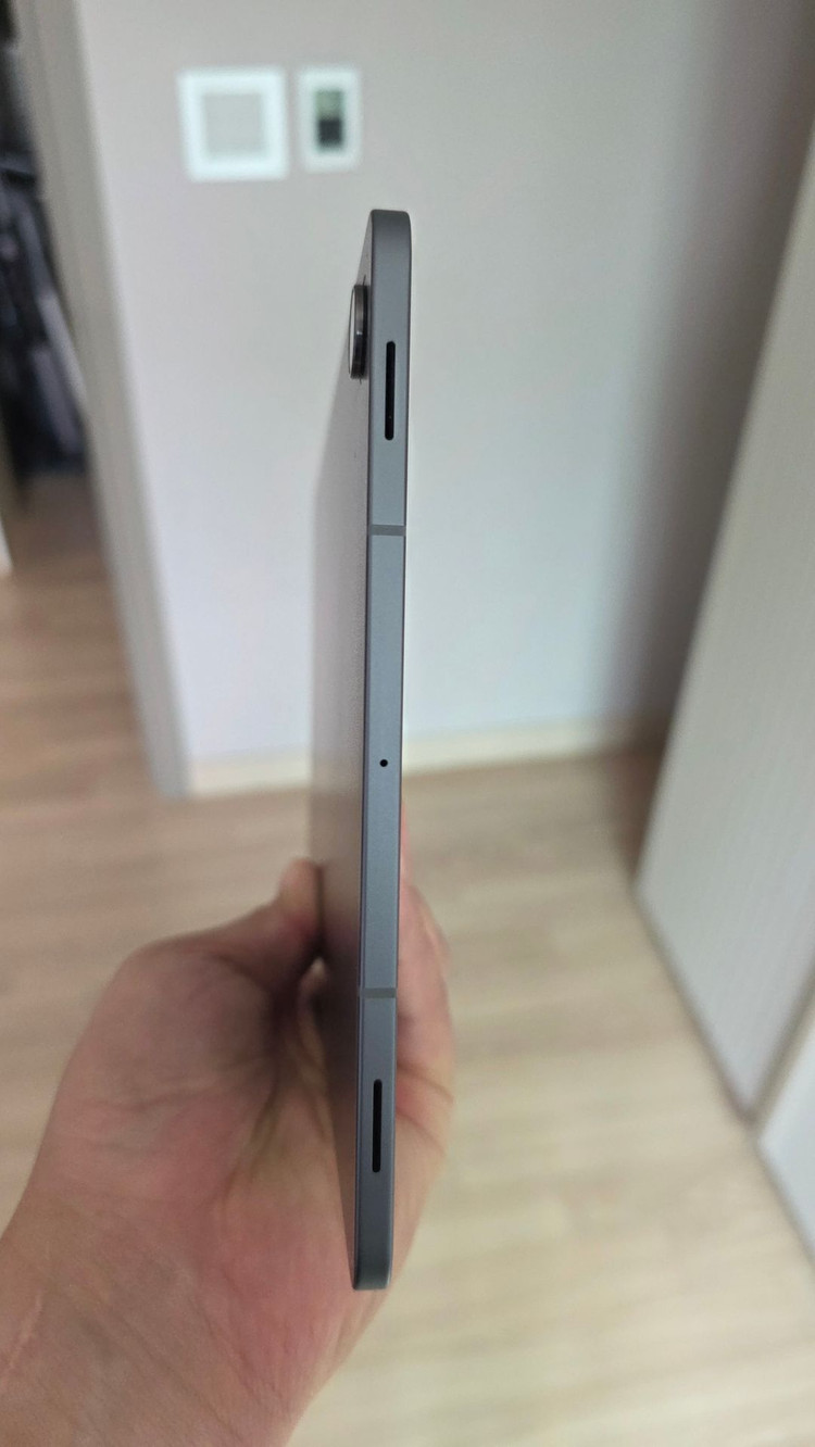 갤럭시탭 S11 WIFI 그레이 256G 초S급 박스풀셋 +슈피겐 케이스 세트 팝니다. 이미지