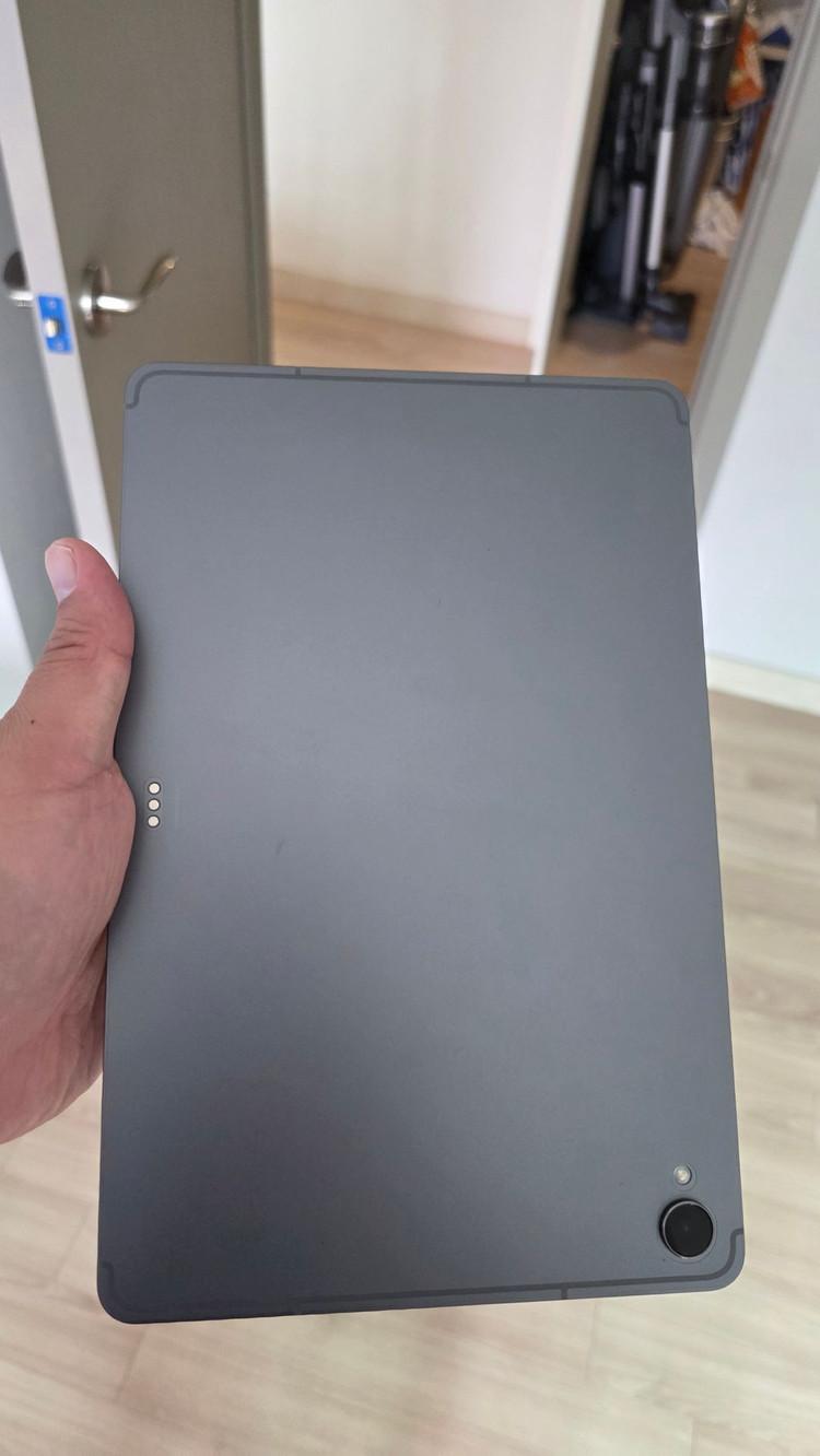 갤럭시탭 S11 WIFI 그레이 256G 초S급 박스풀셋 +슈피겐 케이스 세트 팝니다. 이미지