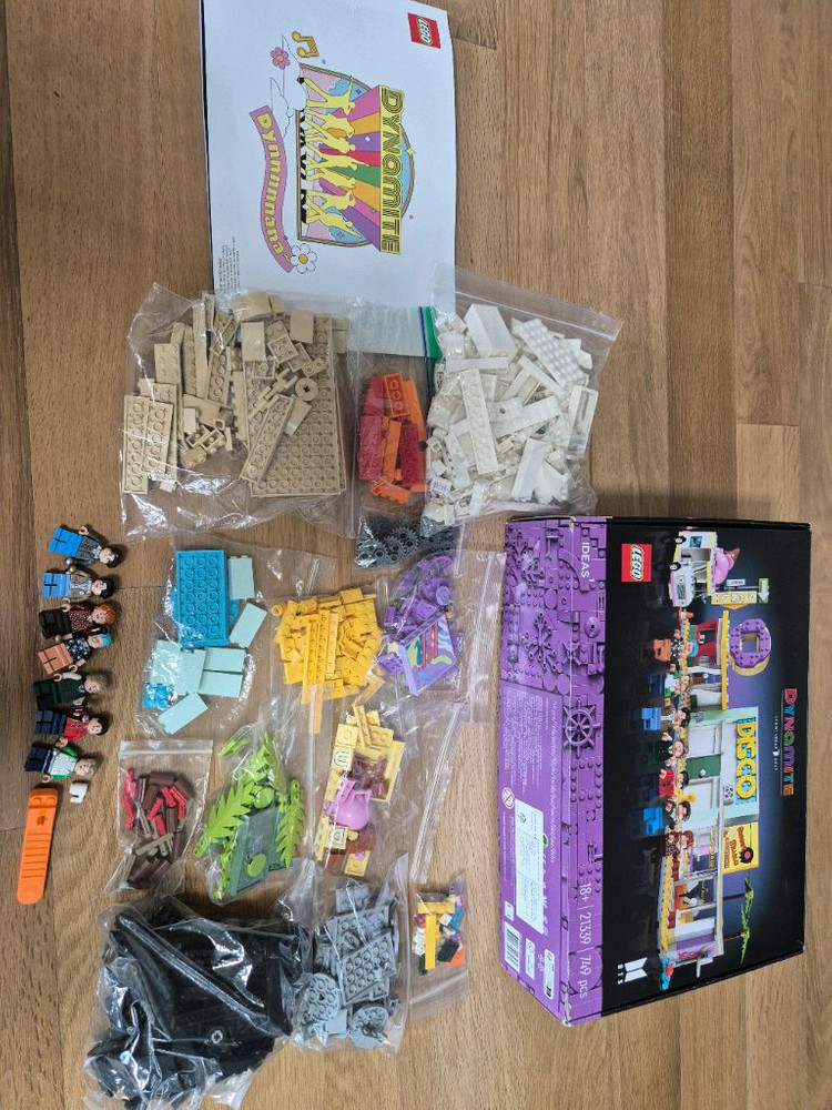 레고 21339 bts 다이너마이트팝니다(1회조립) 이미지