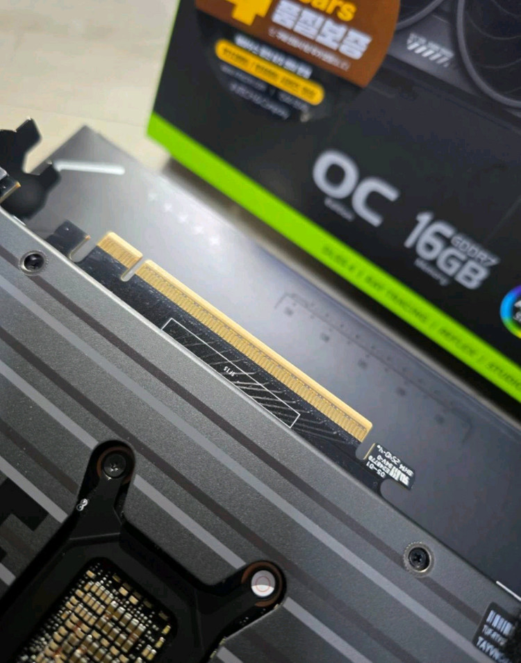 ASUS RTX 5070Ti TUF 16G OC 판매합니다 이미지