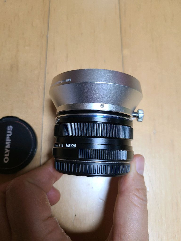 올림푸스 17mm f1.8 17.8 마포 렌즈 + 정품 후드 이미지