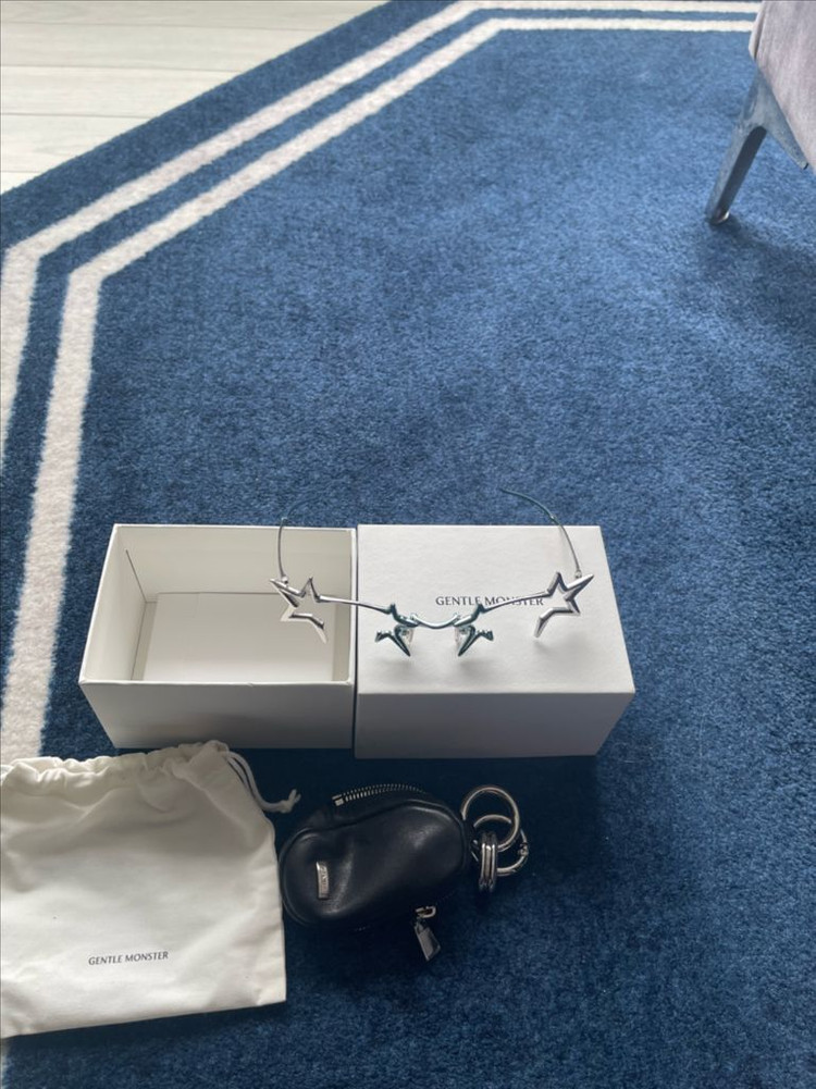 [한정판/완판] 젠틀몬스터 밀키웨이 카리나 착용 무렌즈 안경 (단순개봉 미사용) 이미지