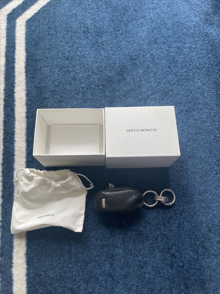 [한정판/완판] 젠틀몬스터 밀키웨이 카리나 착용 무렌즈 안경 (단순개봉 미사용) 이미지