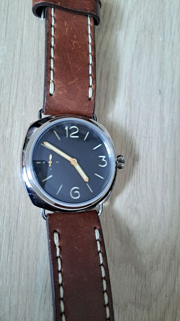 티셀 루미노르 수동시계 이미지