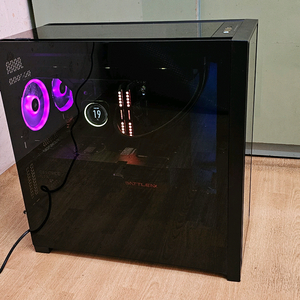 인텔 i9-13900KF / DDR5 32GB / RTX 5070Ti 본체 판매합니다 이미지