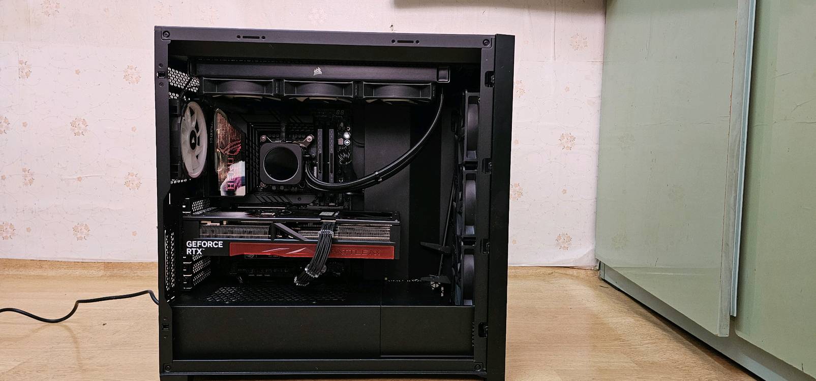 인텔 i9-13900KF / DDR5 32GB / RTX 5070Ti 본체 판매합니다 이미지