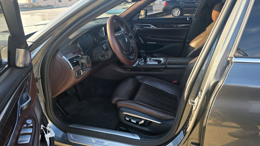 2016 bmw 750li xdrive 프레스티지 이미지