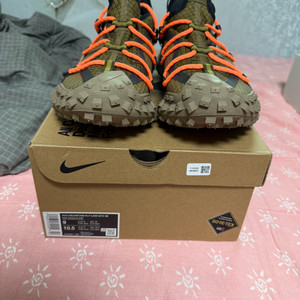 나이키 acg 마운틴플라이로우 고어텍스SE 270사이즈 새상품 판매 이미지