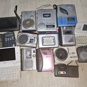 구형 전자제품 모음 (카세트, 라디오, 전자사전, 계산기) 일괄 이미지