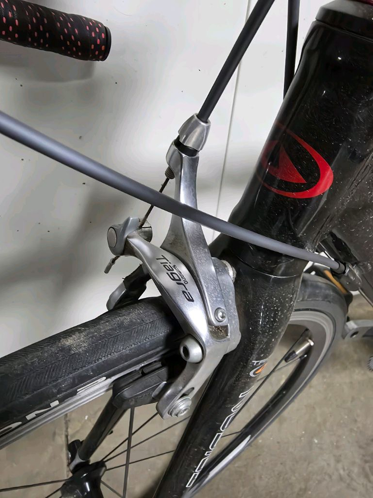 트리곤 다크니스 로드 자전거 시마노 티아그라 이미지