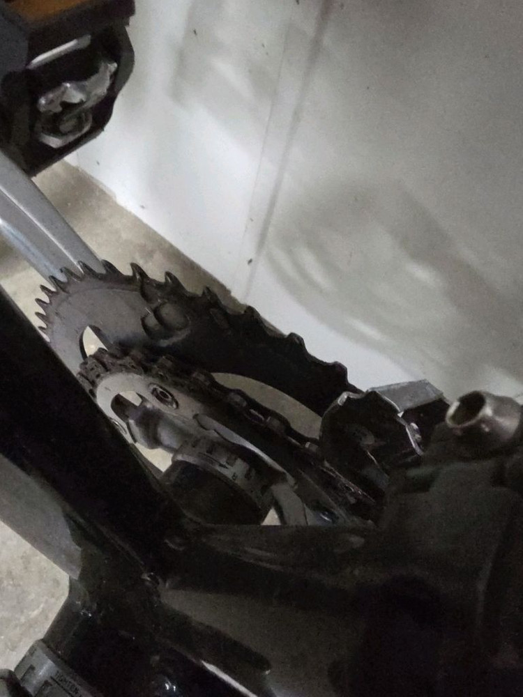 트리곤 다크니스 로드 자전거 시마노 티아그라 이미지