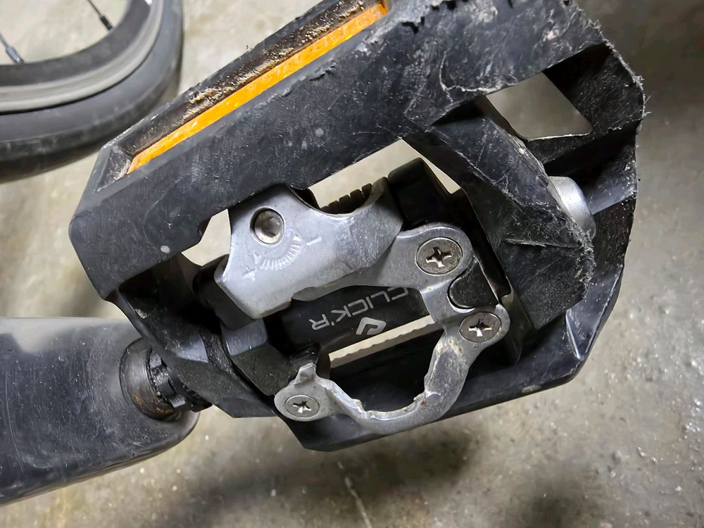 트리곤 다크니스 로드 자전거 시마노 티아그라 이미지