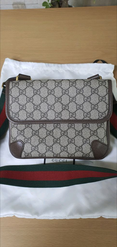 구찌 네오빈티지 메신저백/크로스백 정품S급(감정O)구찌프라다루이비통디올고야드샤넬셀린느보테가생로랑발렌시아가버버리가방 이미지