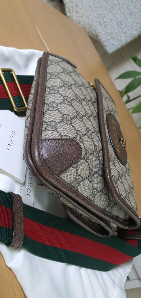 구찌 네오빈티지 메신저백/크로스백 정품S급(감정O)구찌프라다루이비통디올고야드샤넬셀린느보테가생로랑발렌시아가버버리가방 이미지