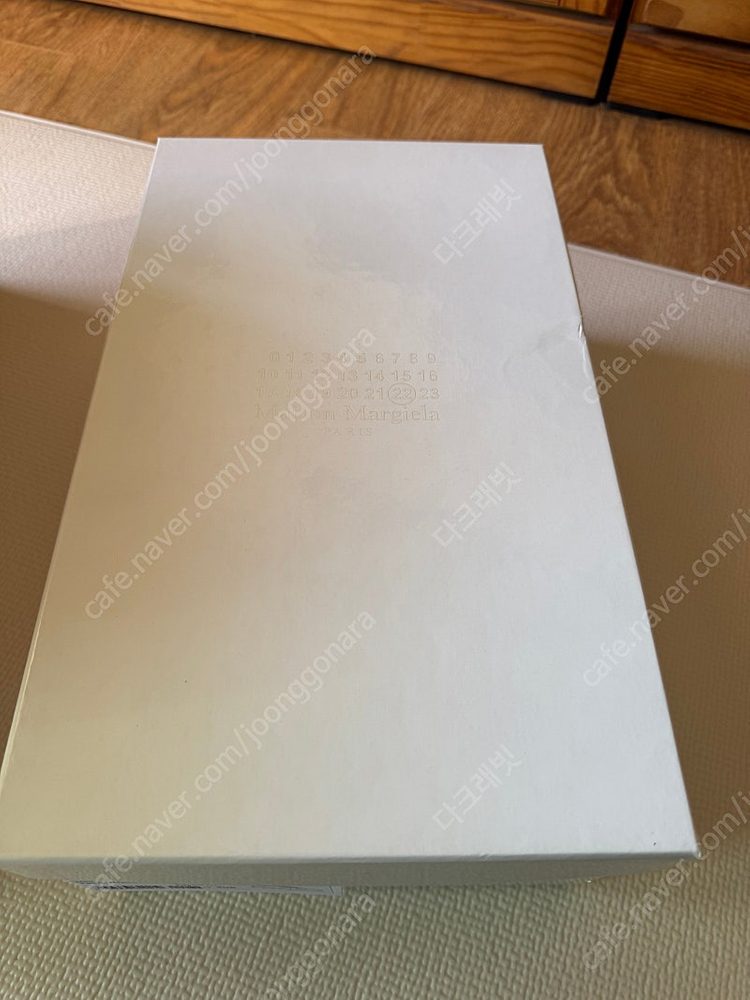 [새제품] 메종 마르지엘라 독일군 OG 화이트 40.5 팝니다 이미지