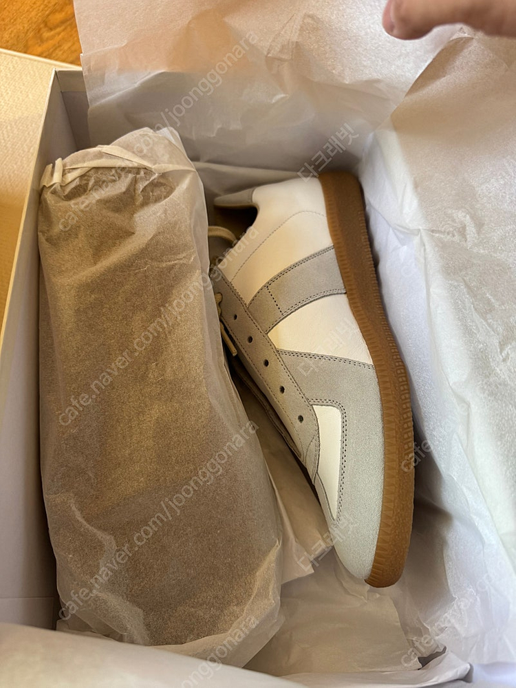 [새제품] 메종 마르지엘라 독일군 OG 화이트 40.5 팝니다 이미지