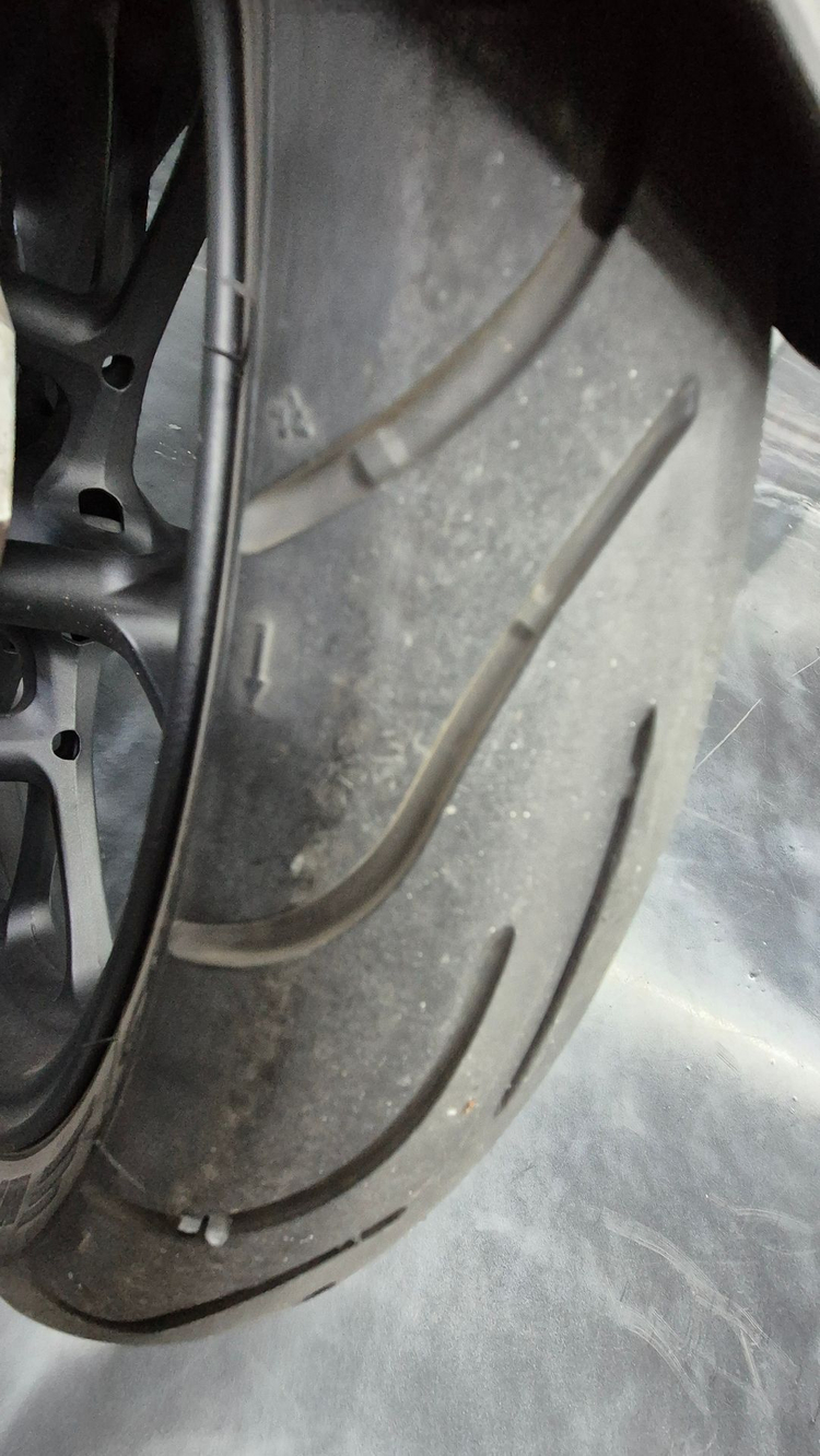 [판매완료] 혼다 CB125R(베스트 셀러) CB-125R 블랙 오토바이 입문용, 출퇴근용 이미지