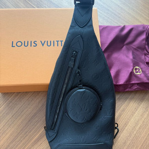 루이비통 듀오슬링백 블랙 고급형