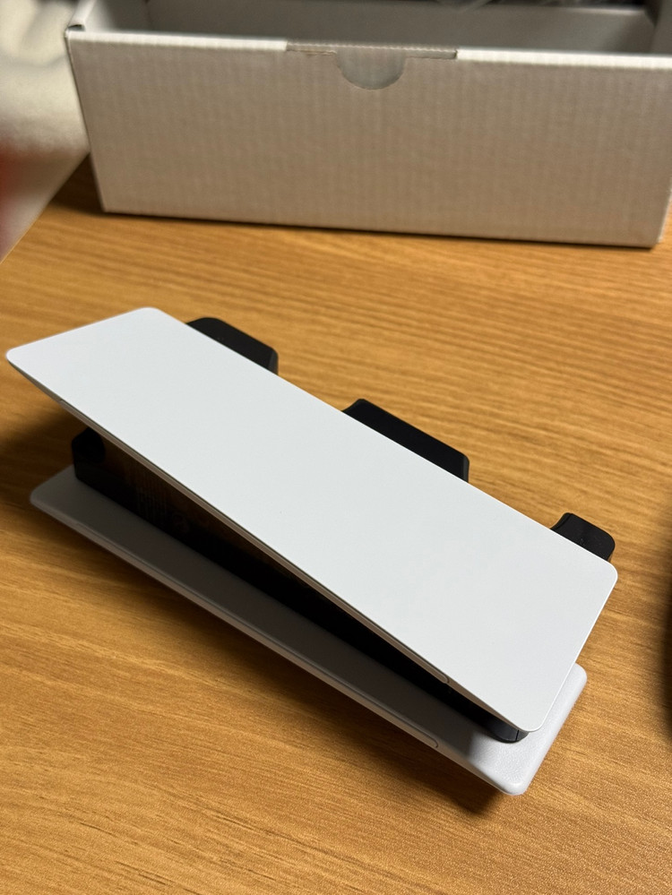 PS5 듀얼센스&충전 거치대(개별판매 가능) 이미지