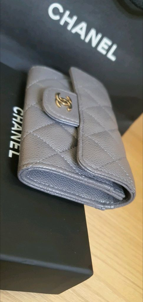 샤넬 캐비어 클똑 카드지갑 새상품급 정품(감정O)구찌프라다루이비통디올고야드샤넬셀린느보테가생로랑발렌시아가버버리가방 이미지