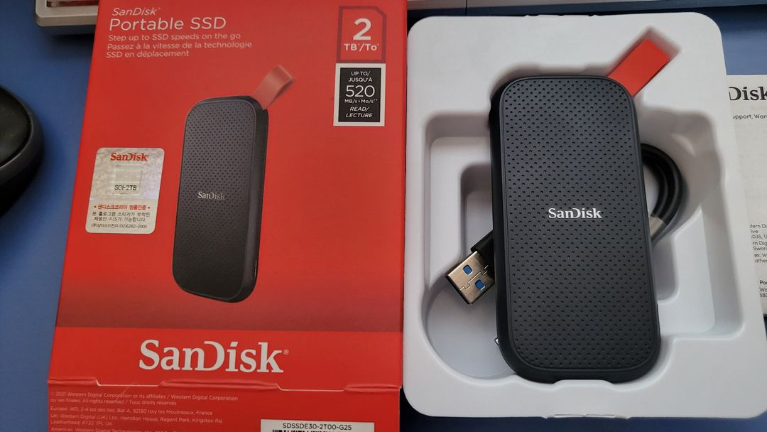 샌디스크 포터블 SSD E30 2TB 이미지