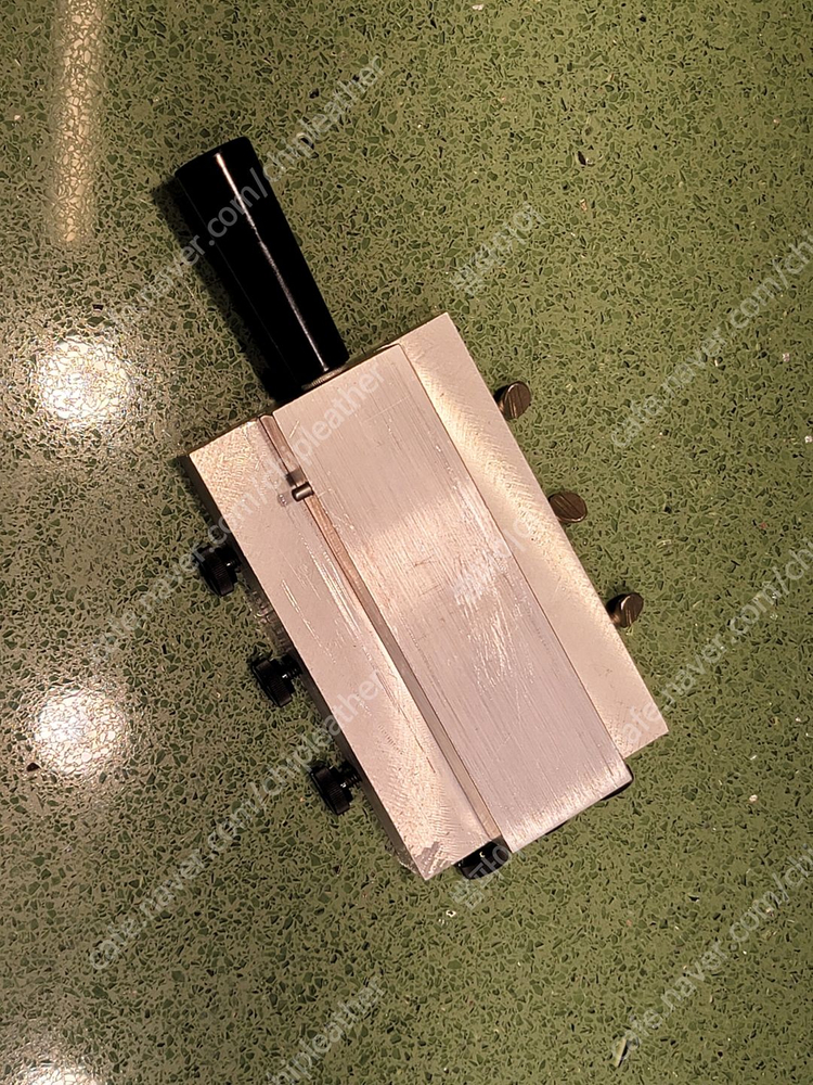 킹슬리 M-101 대형 홀더 이미지